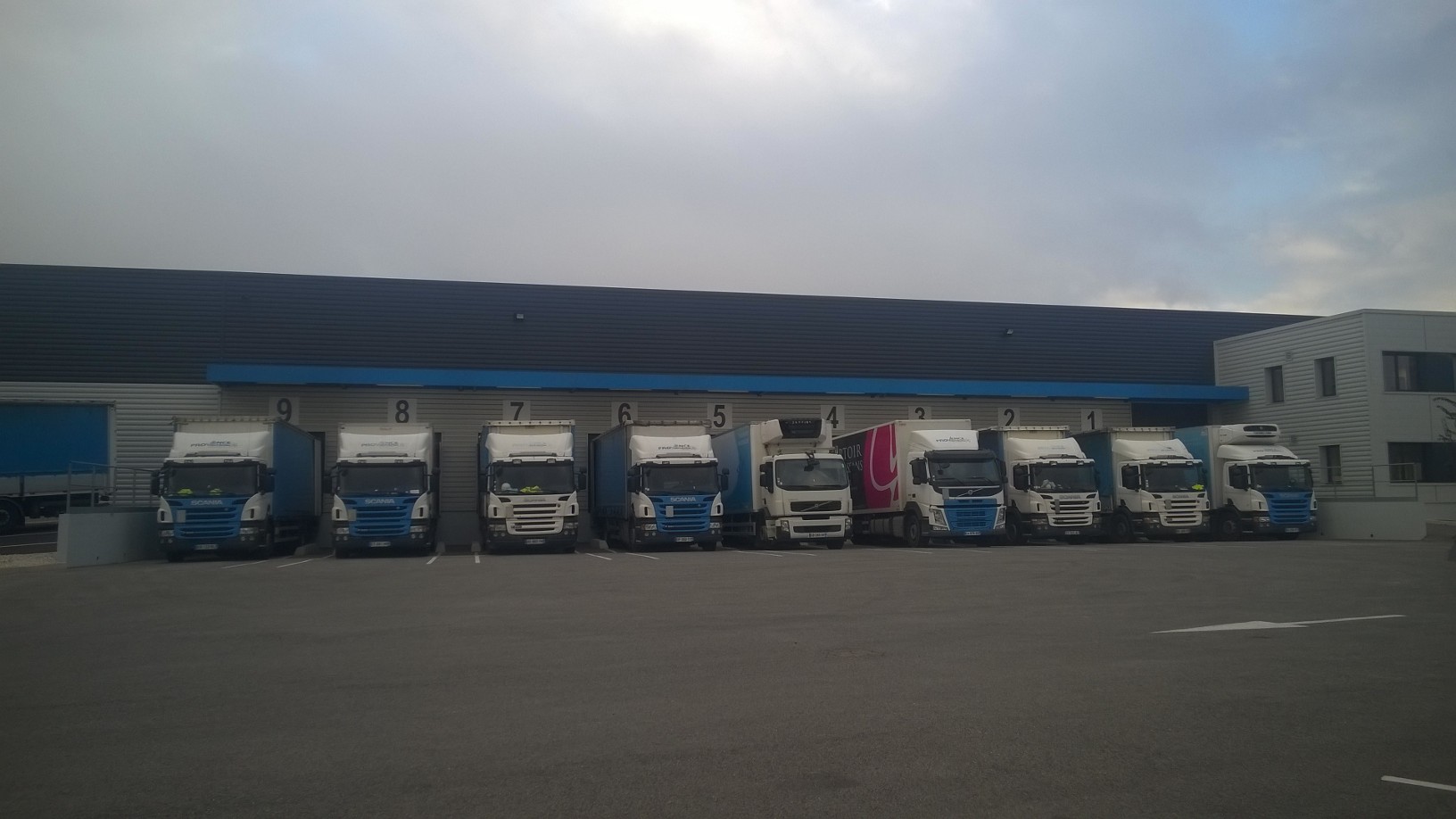 Provence Distribution Logistique parc flotte camions