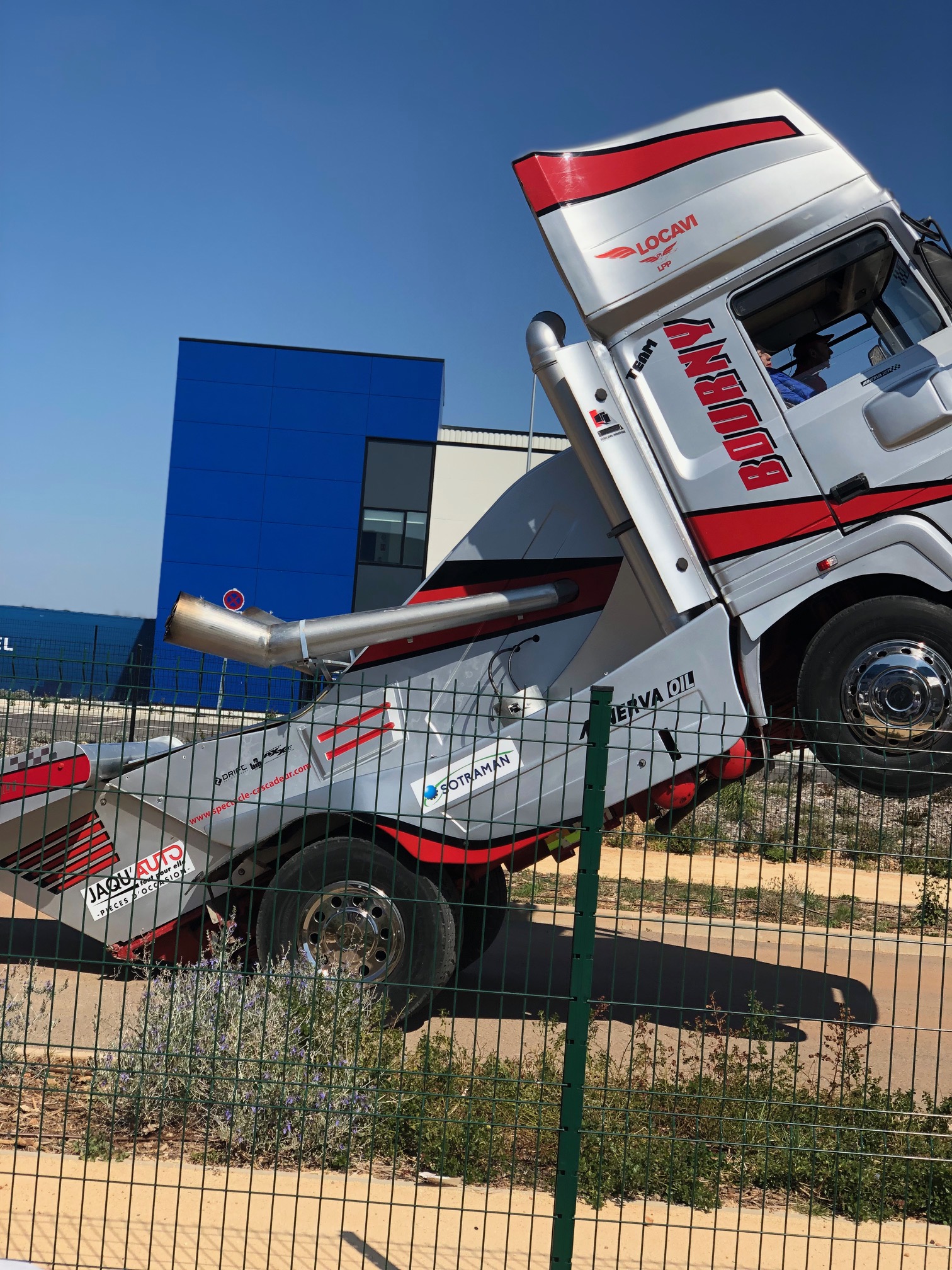 Provence Distribution Logistique spectacle cascadeur camion anniversaire 10 ans