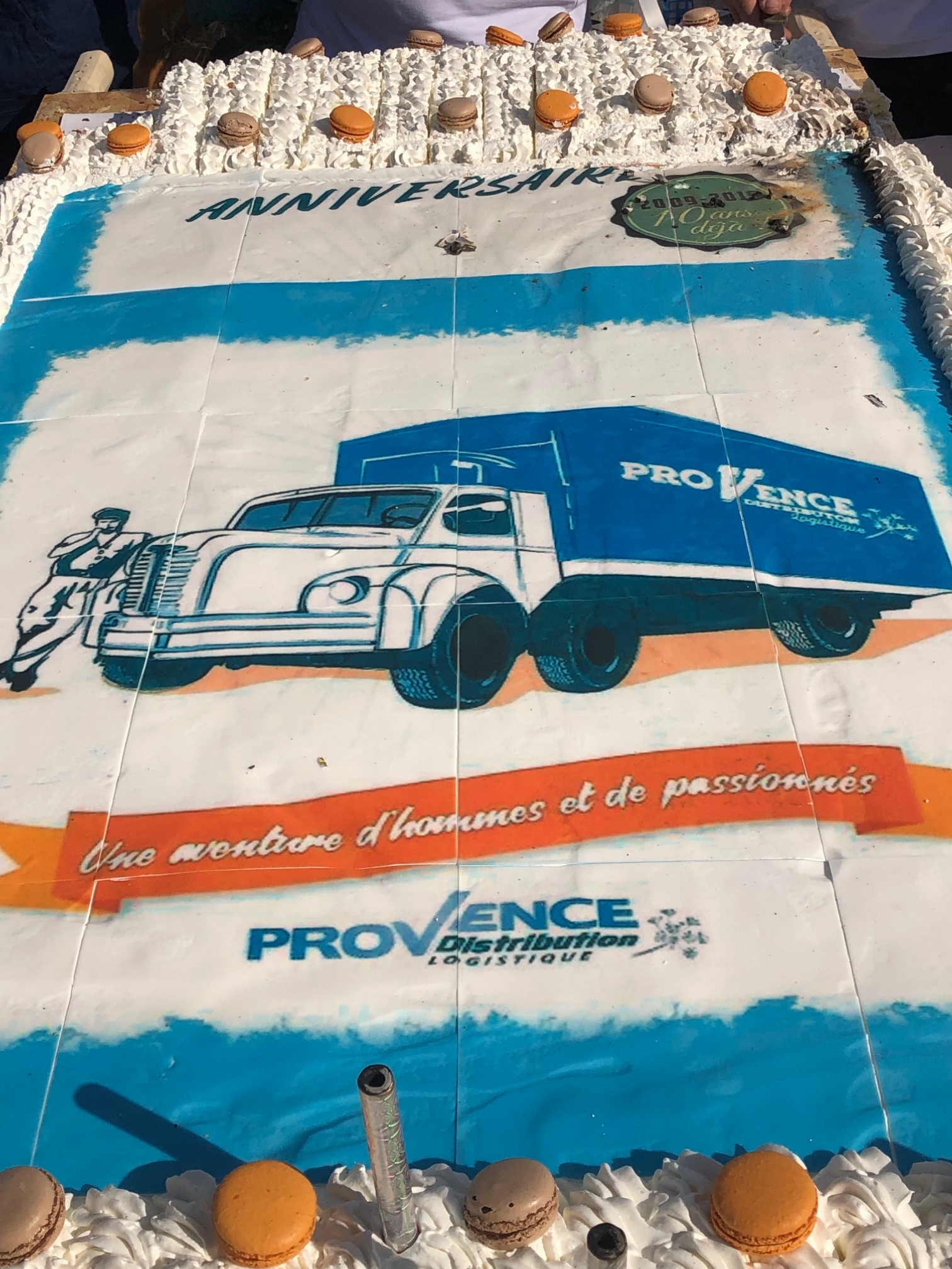 Provence Distribution Logistique gateau anniversaire 10 ans