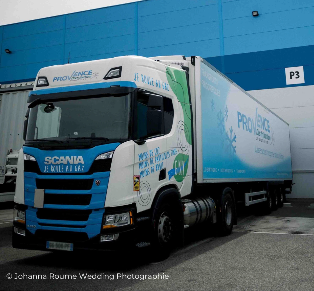 camion au gaz de Provence Distribution Logistique